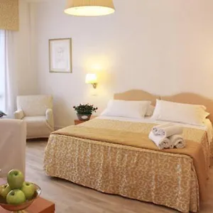 Residenza Giacomuzzi Couette-café Mestre
